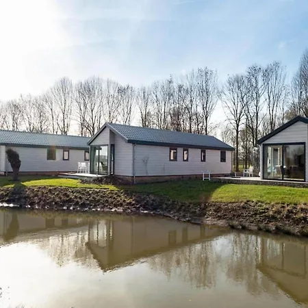 Tidy With Dishwasher, Near The River Maas Chalet *
